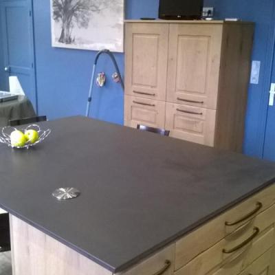 ilot en Dekton sur une cuisine à Craon